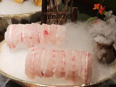 -得意咚瓜·顺德鱼生·冬瓜火锅(深圳首店)