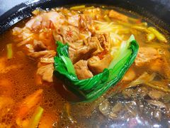 -八月美食小馆(银泰城总店)