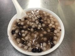 -芳婆糕团店(王府大街店)