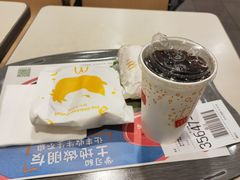 -麦当劳(轻轨曹杨路店)