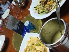 -老码头黑皮肘子锅包肉(赣水路店)