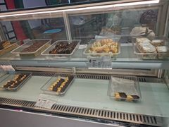 面包甜点陈列柜-上海哈尔滨食品厂(合生汇店)