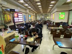 大堂-吕氏馄饨包子大排档