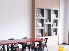-汉庭(南京五塘广场地铁站店)