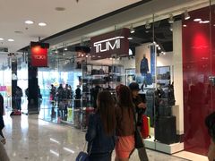 -东荟城名店仓