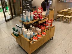 -星巴克臻选(深圳龙华红山天虹店)