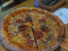 肉食者披萨-味德西餐音乐酒吧 Wade's Bar&Grill