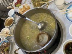 -朴小妹人参鸡汤火锅(长白山万达店)