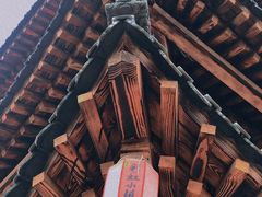 -雪山彩虹谷景区