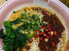 -遇见小面(站西路店)