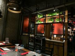 大堂-辣尚瘾·烤鱼·新川菜(交大直营店)