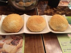 酥皮焗叉烧包-添好运点心专门店(深水埗店)