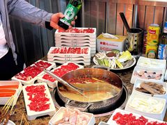 -来龍儿鲜切牛肉自助老火锅