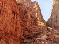 -天山神秘大峡谷