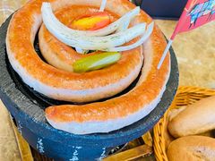 -魅力边城旋转餐厅