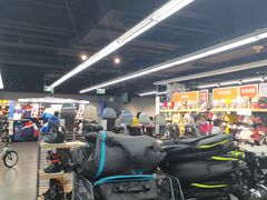 -迪卡侬(西三旗店)
