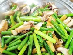 干锅鱿鱼-食光慢宴·安吉土菜馆