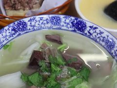 -闫家驴肉老店(华电一校店)