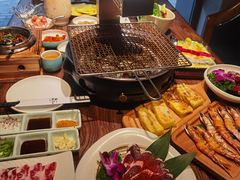 -明洞阿姨·韩式酱蟹烤肉·创意料理(三元桥店)