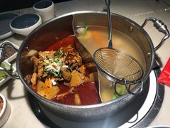 牛杂鸳鸯锅-左庭右院鲜牛肉火锅(浦江欢乐颂店)