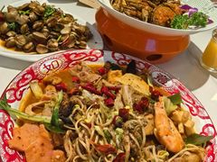 -嗨辣小聚·盘锦河蟹·海鲜烧烤龙虾(盘锦十年好店)