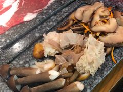 菌门八将-哥老官重庆美蛙鱼头(虹口龙之梦店)