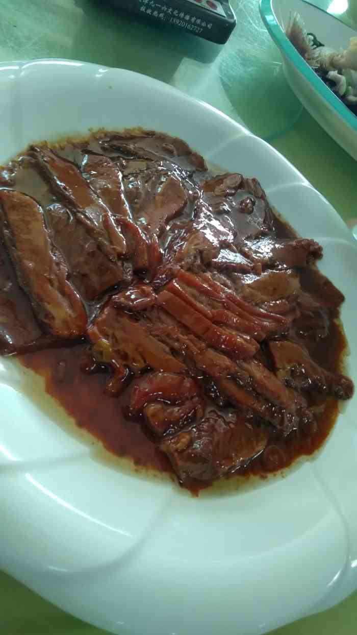 鸿宴楼饭庄(大直沽店)-"三八妇女节陪妈妈来吃饭,这家饭馆就在我家.