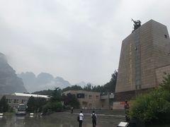 -平西抗日烈士陵园