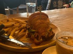 -Common Table · Brunch & Coffee