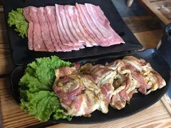 -胡悦里韩式烤肉(芝罘万达广场店)