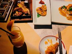 -穹六人间 people 6(岳阳路店)