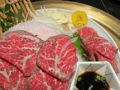 -山川小町·极番烧肉(新地假日广场店)