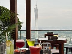 -广州柏悦酒店·悦吧·顶楼露天酒吧