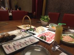 -泓炙颐凤鲜海鲜火锅料理(桐乡店)