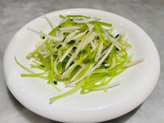 -渝信川菜 · 川味家常菜(财富购物中心店)