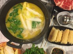 -鲜入围煮花胶鸡海鲜火锅