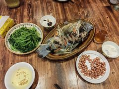 -乡土特色.冷锅鱼.牦牛肉汤锅
