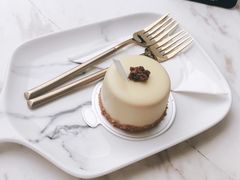 -UNI UNI(环亚凯瑟琳店)