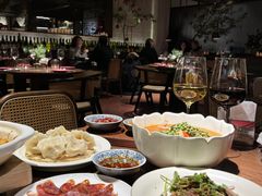 -肆海小川菜酒馆Wine Bistro (青年路店)