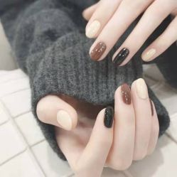 -花系美·美甲美睫精品店