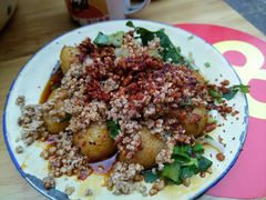 -拈签一笑黄牛肉辣卤串串