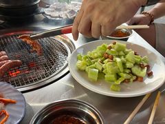 -青瓦餐厅·生鱼片·韩园烤肉(西塔店)