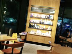-星巴克臻选(莘庄仲盛店)