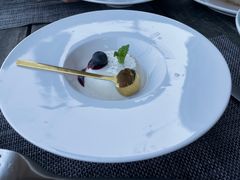 -MONICH牛排融合餐厅(和义大道购物中心店)