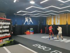 -成杰格斗·拳击·柔术·防身术(建设路店)