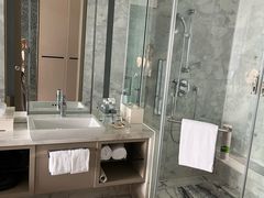 -上海漕河泾万丽酒店