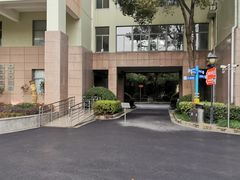 -上海市曹杨职业技术学校