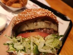-The Habit Burger Grill 哈比特汉堡(复兴soho店)