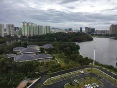 -华邑酒店·鲜艳全日自助餐厅