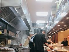 -顺溜·手工刀削面·黑金店(铜锣湾店)